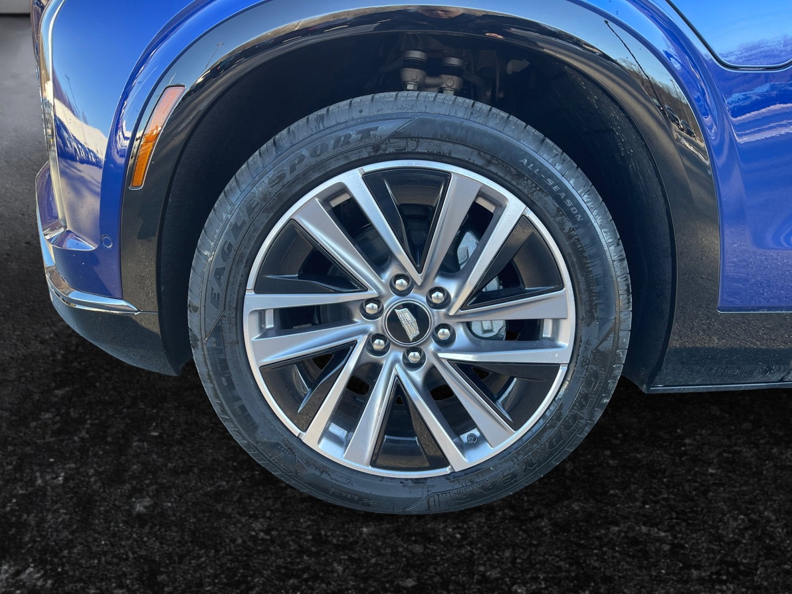 2026 Cadillac VISTIQ Sport