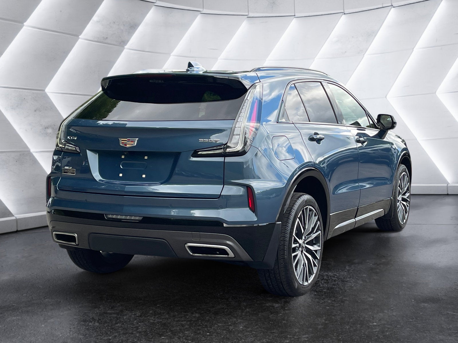 2025 Cadillac XT4 Sport