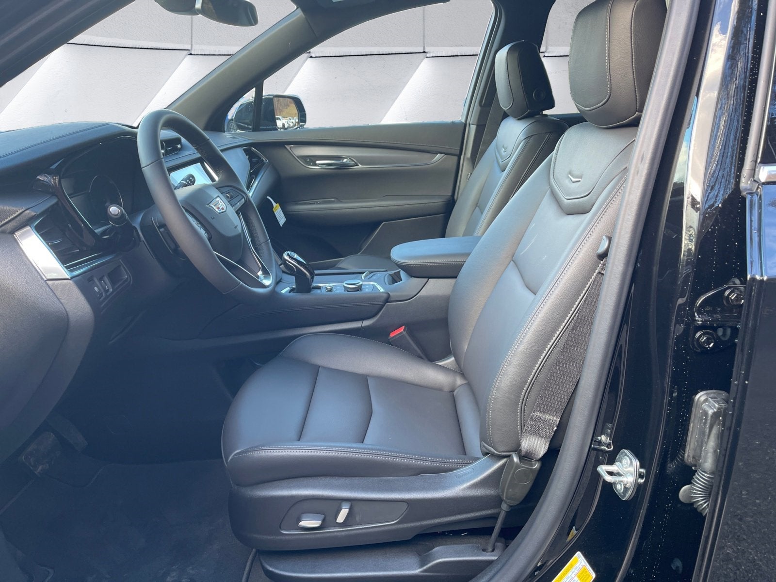 2025 Cadillac XT6 Luxury