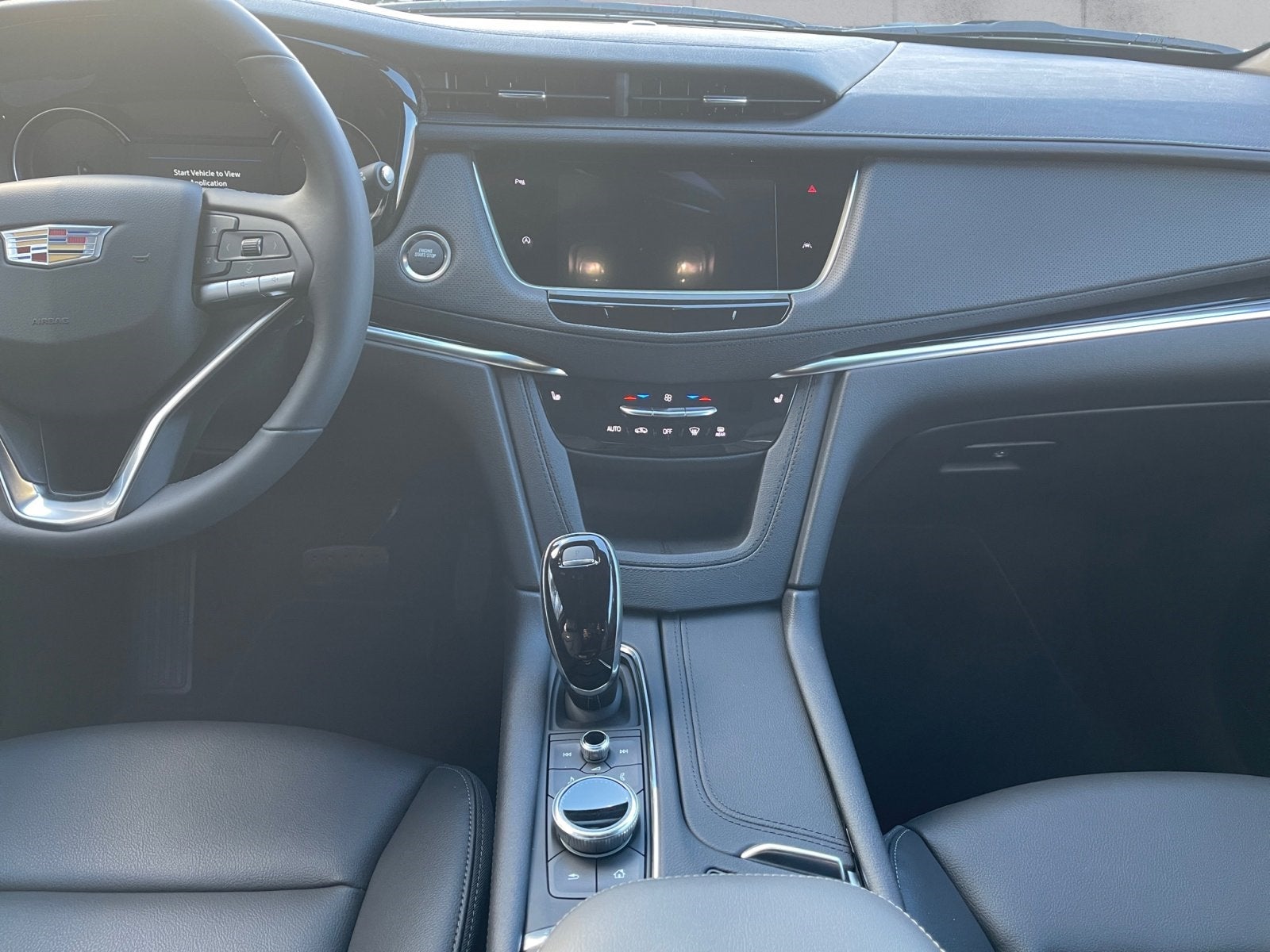 2025 Cadillac XT6 Luxury