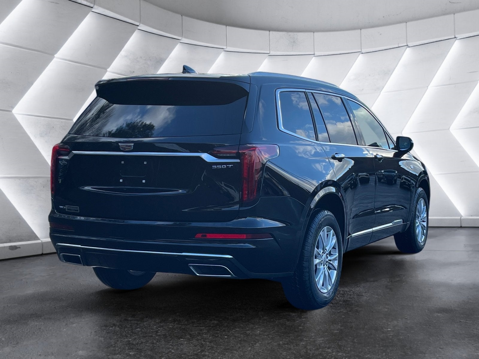2025 Cadillac XT6 Luxury