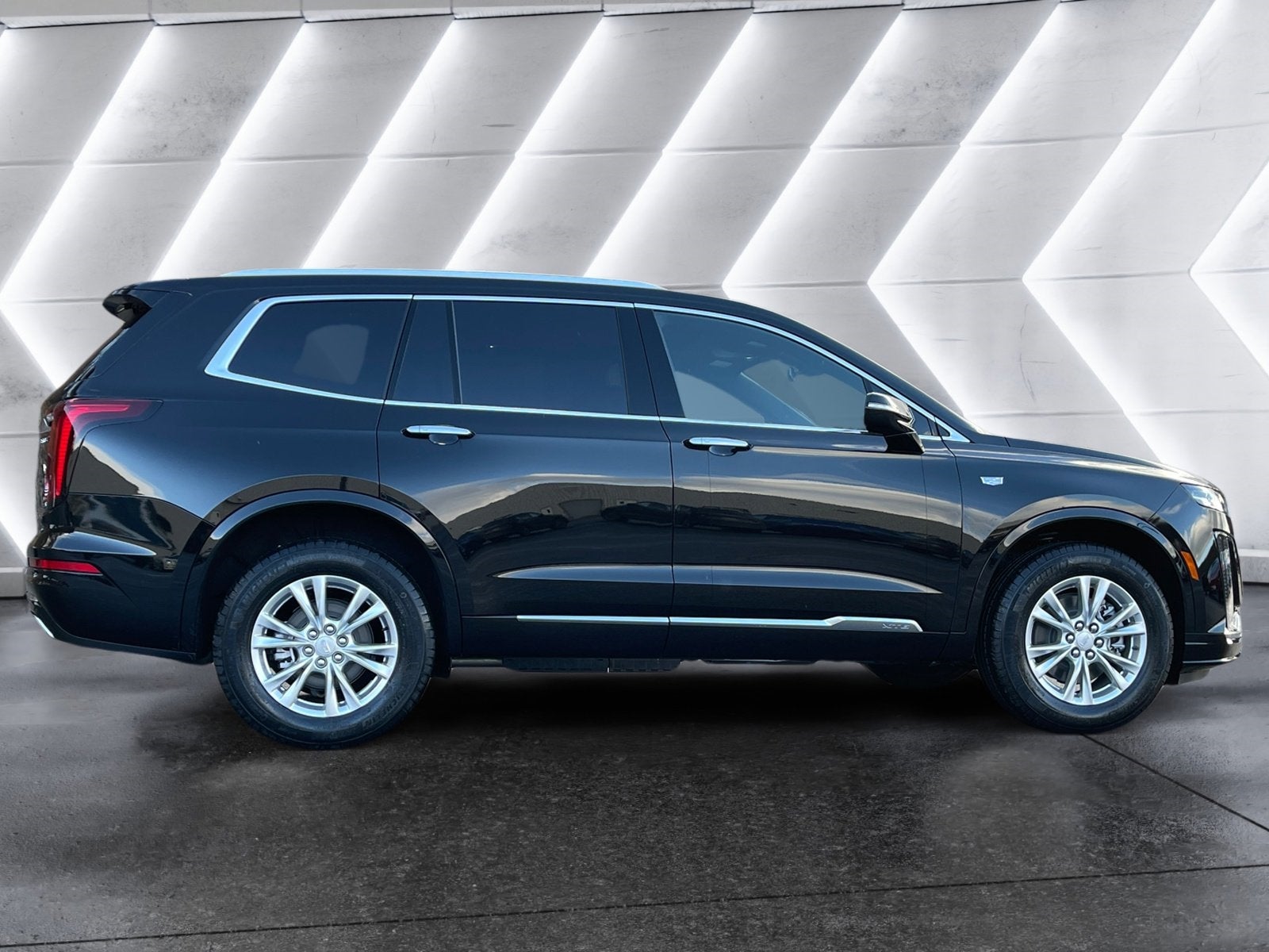 2025 Cadillac XT6 Luxury