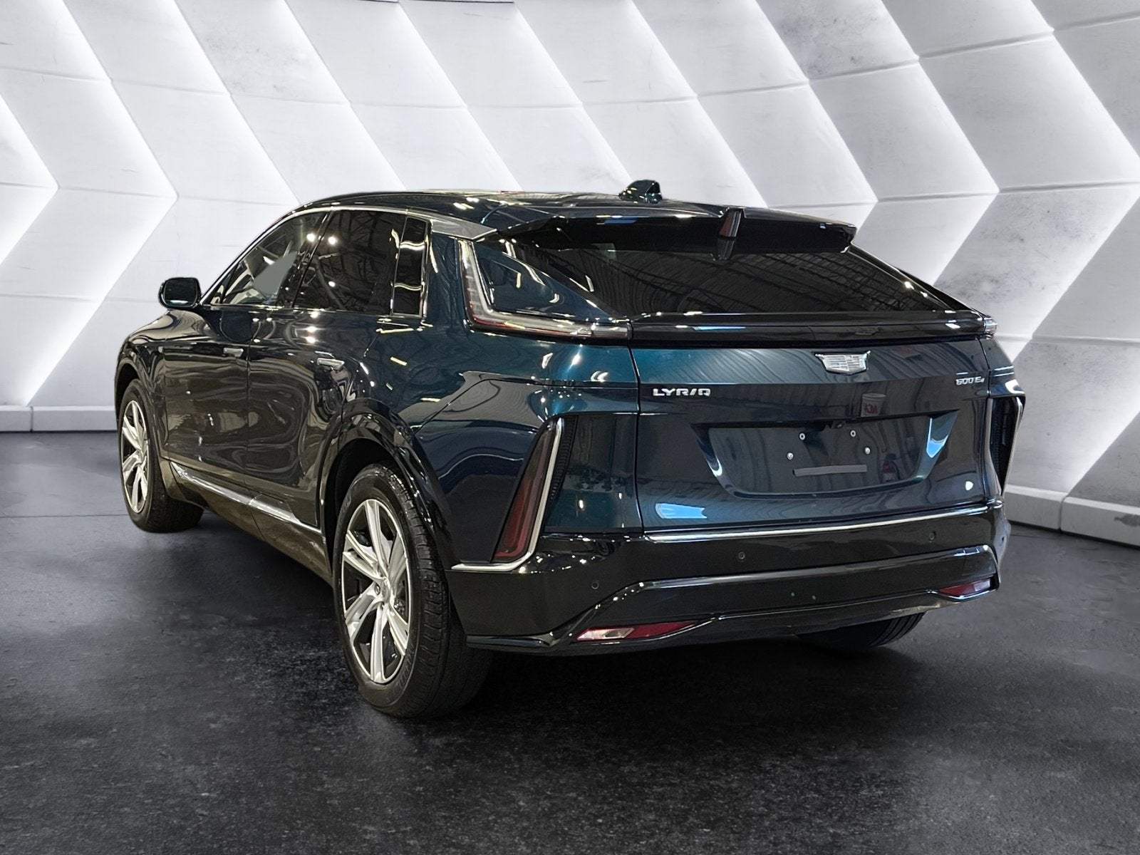 2024 Cadillac LYRIQ Tech