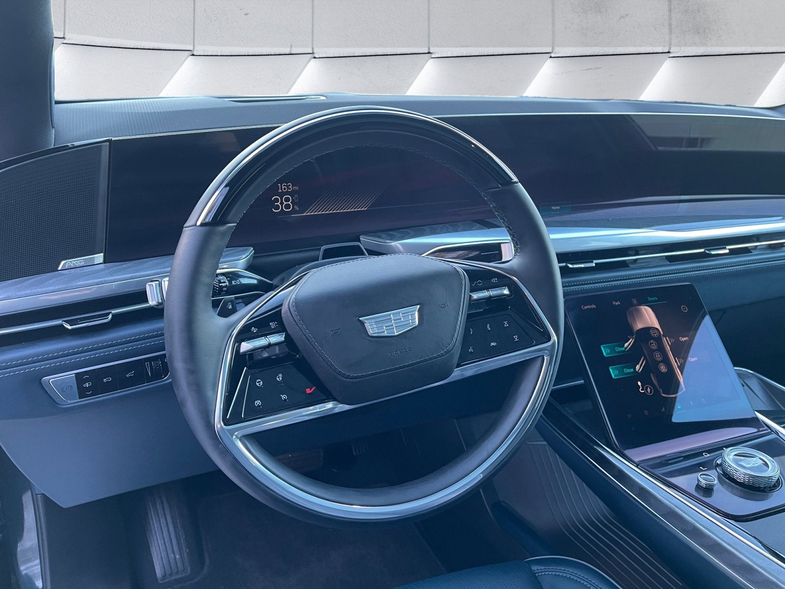 2025 Cadillac ESCALADE IQ Luxury 2