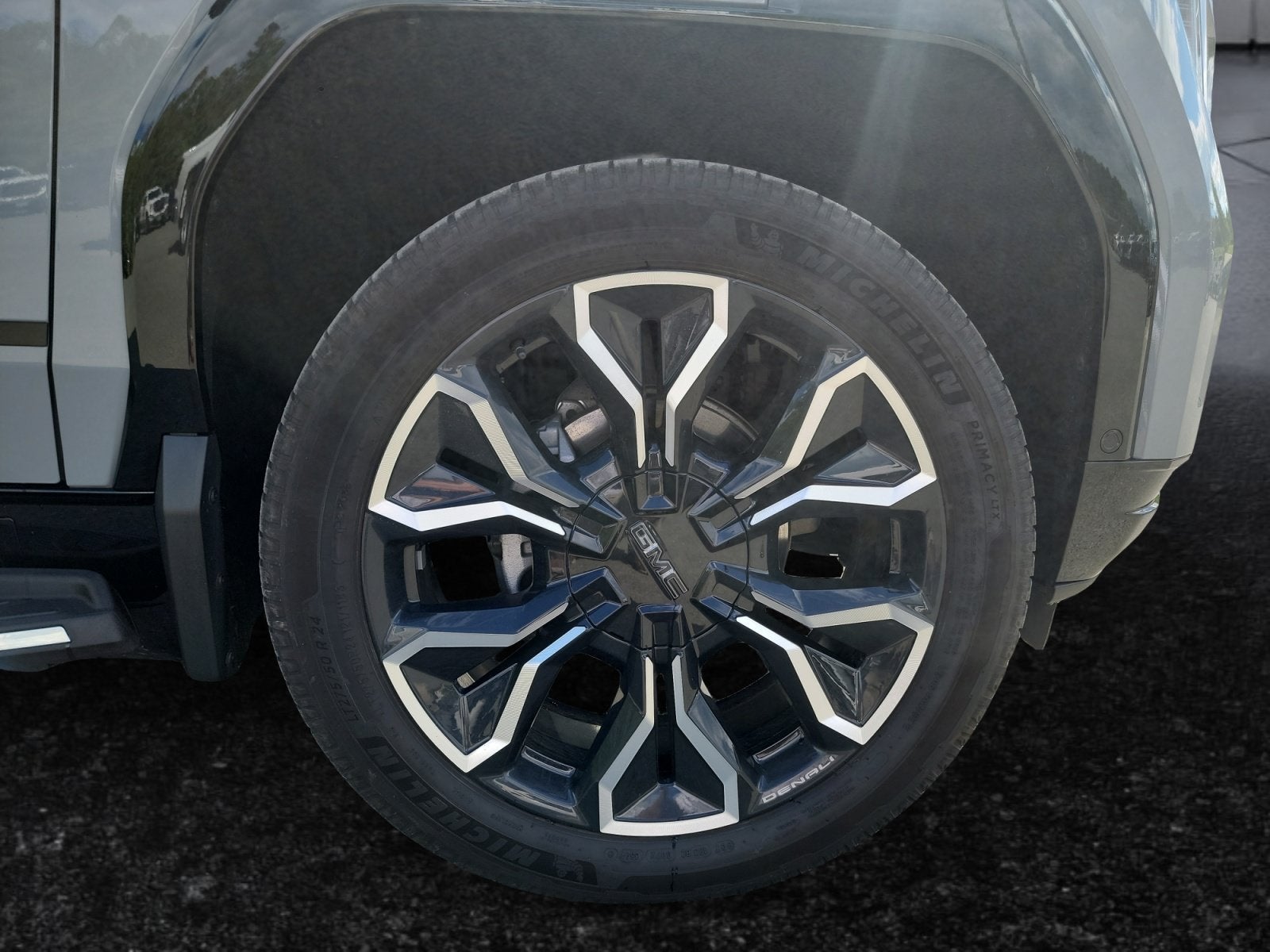 2025 GMC Sierra EV Max Range Denali