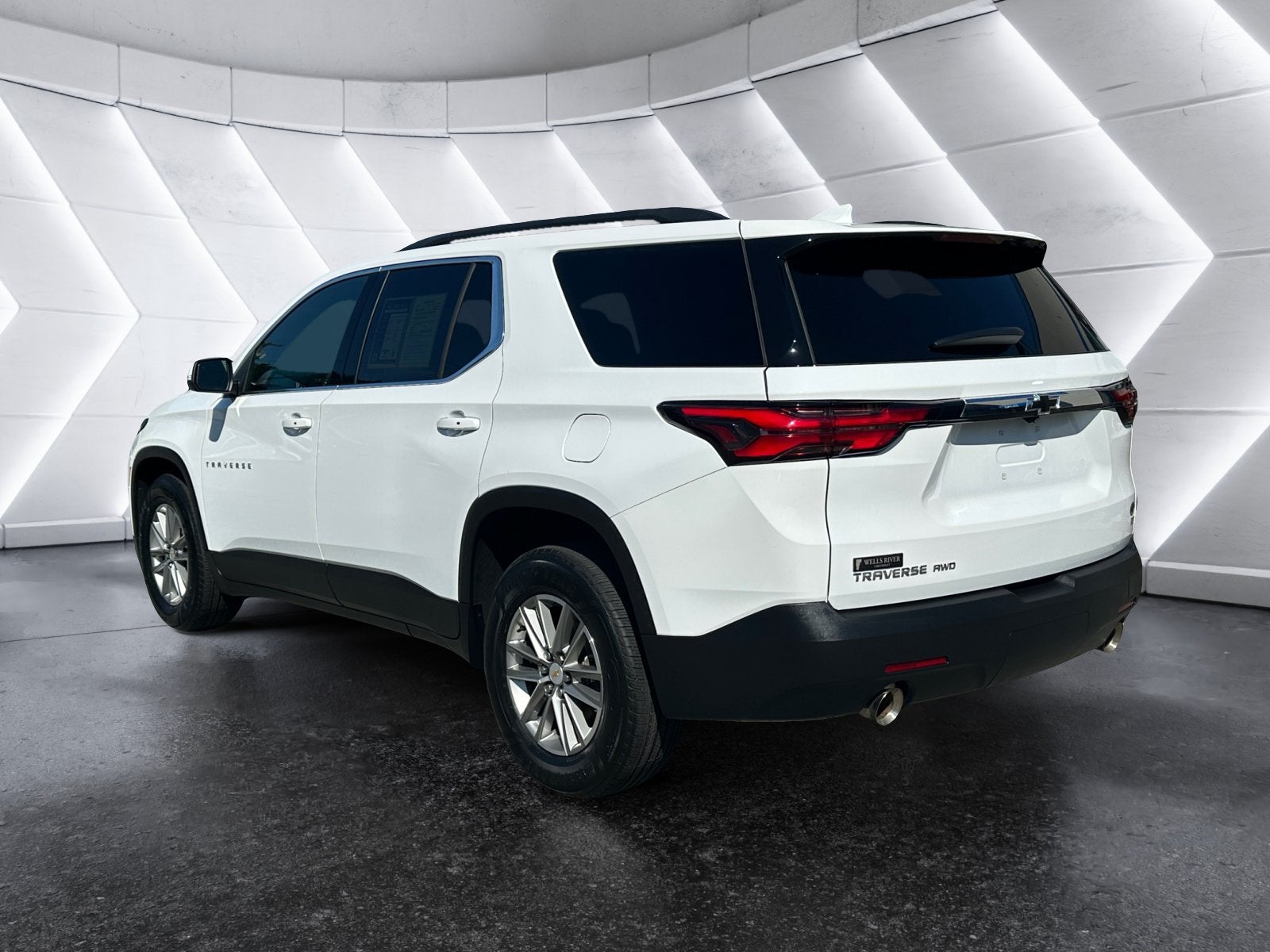 2023 Chevrolet Traverse LT Cloth