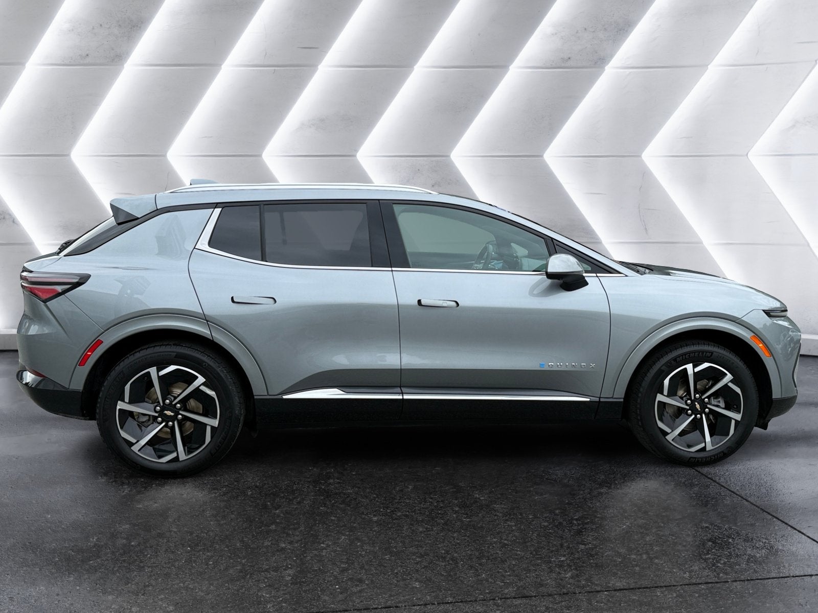 2024 Chevrolet Equinox EV 2LT