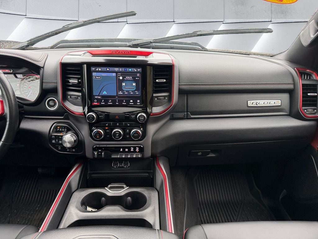 2022 RAM 1500 Rebel w/Panoramic roof