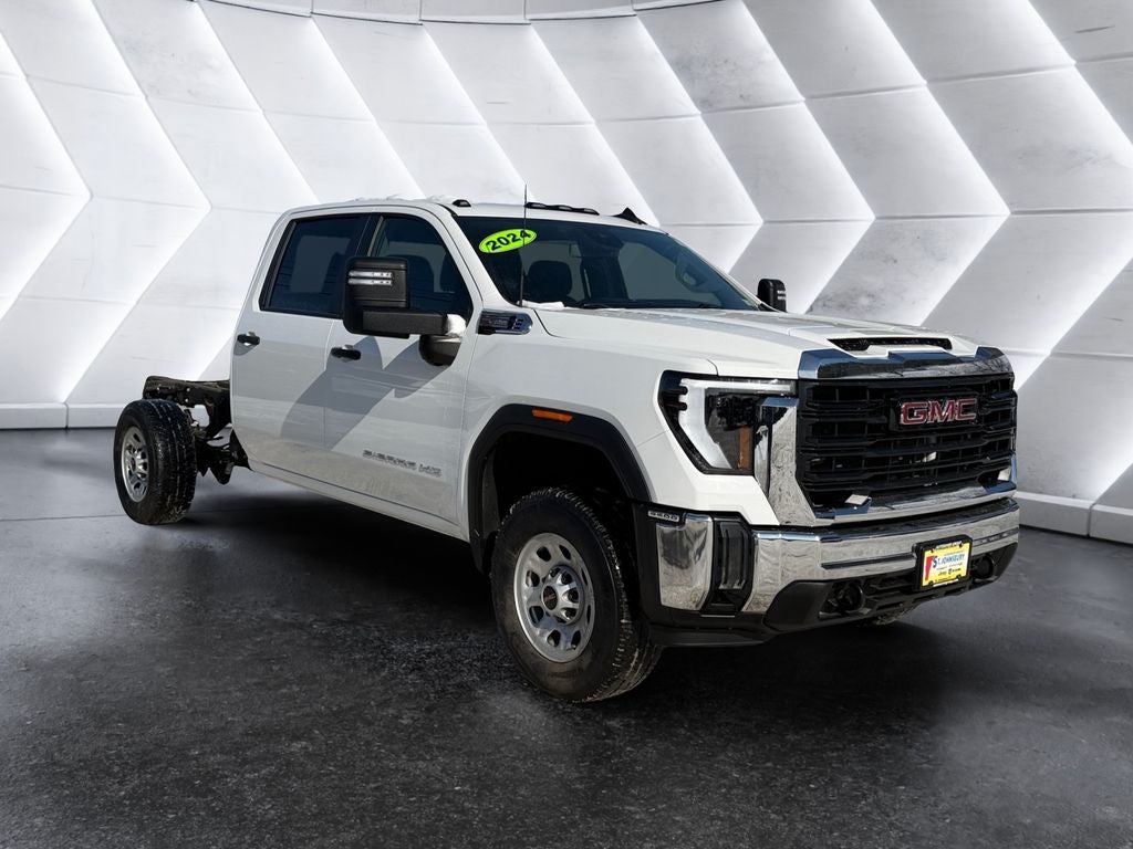 2024 GMC Sierra 3500HD Pro Chassis