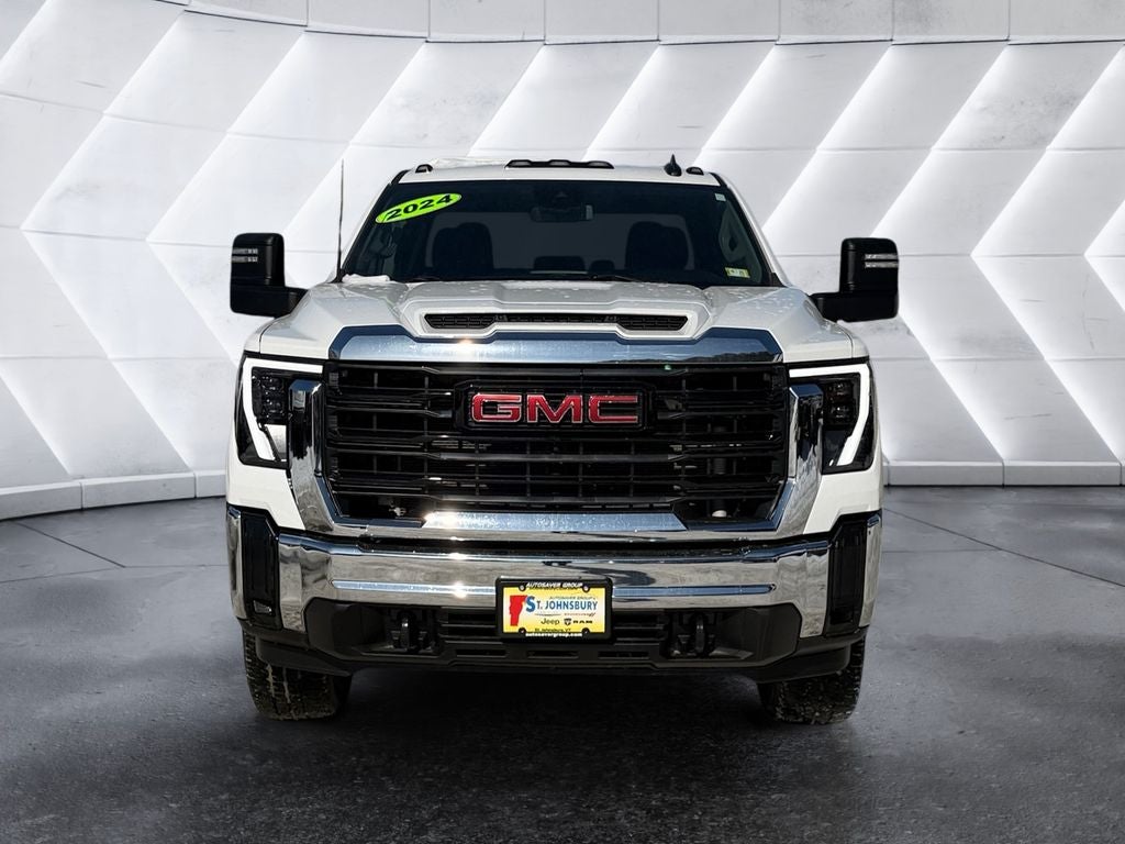 2024 GMC Sierra 3500HD Pro Chassis