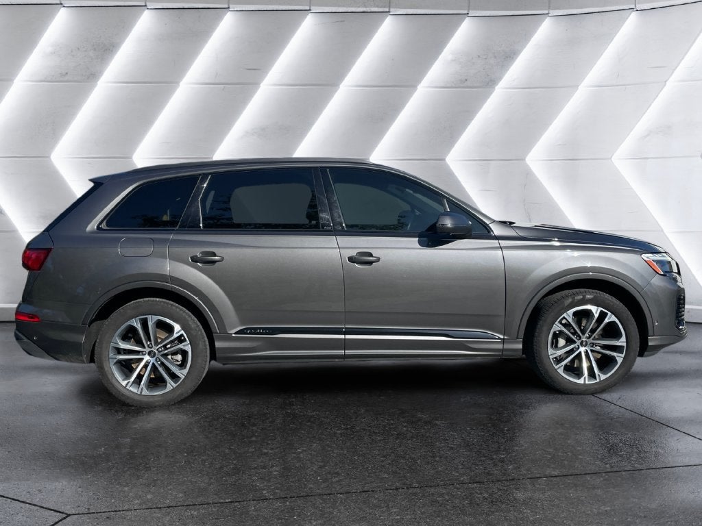 2025 Audi Q7 45 Premium Plus quattro