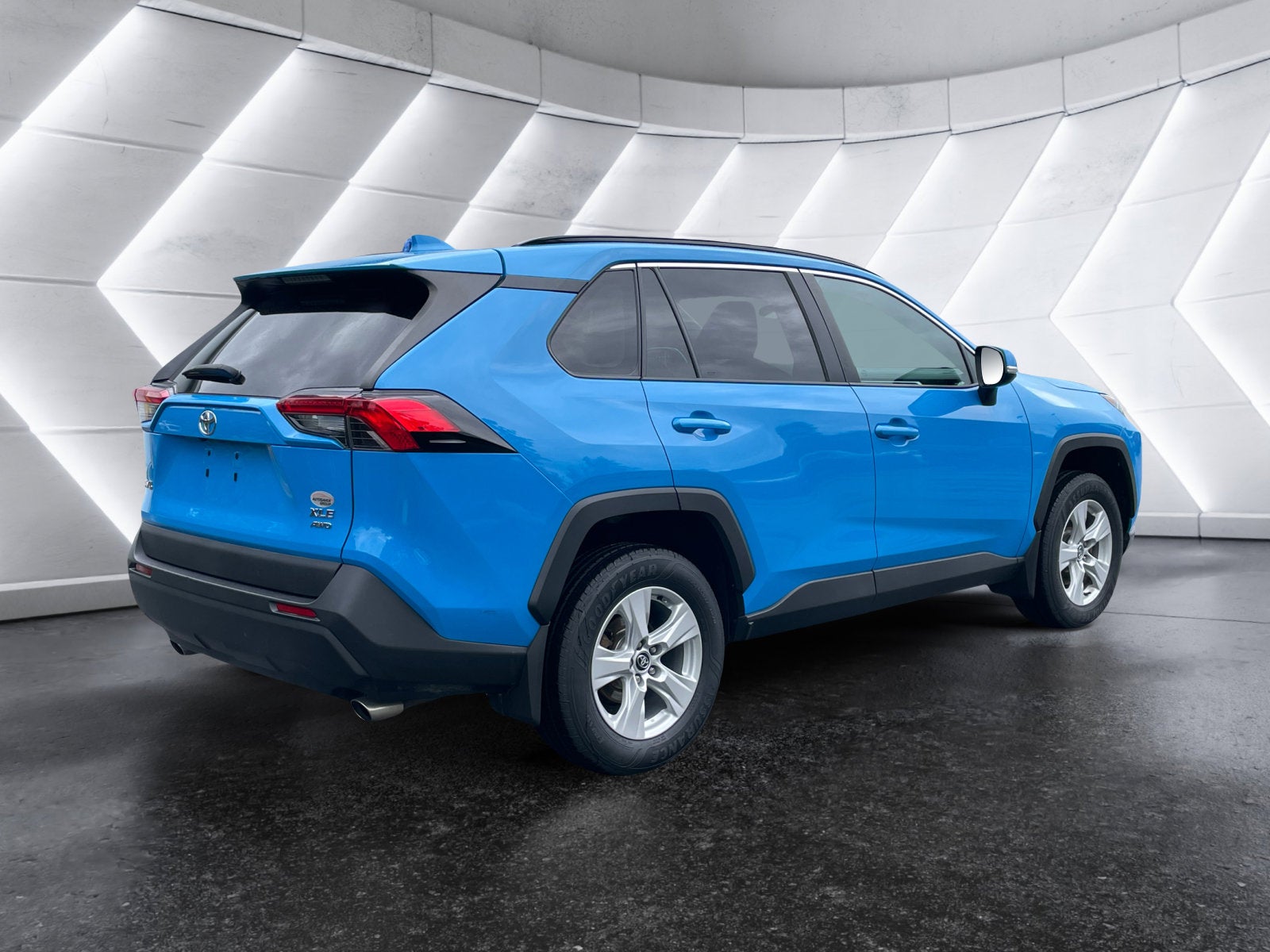 2020 Toyota RAV4 XLE