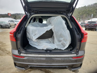 2023 Volvo XC60 Plus Dark Theme