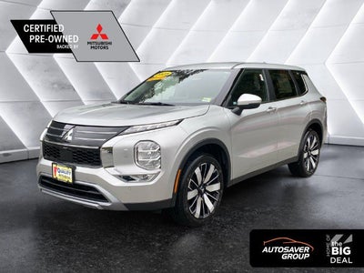 2025 Mitsubishi Outlander SE 7 Passenger